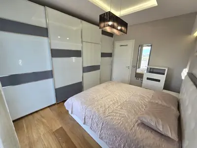 Apartament 2+1 në shitje në Liqeni i Thatë, Tiranë, 96 m². Foto 7 nga 12