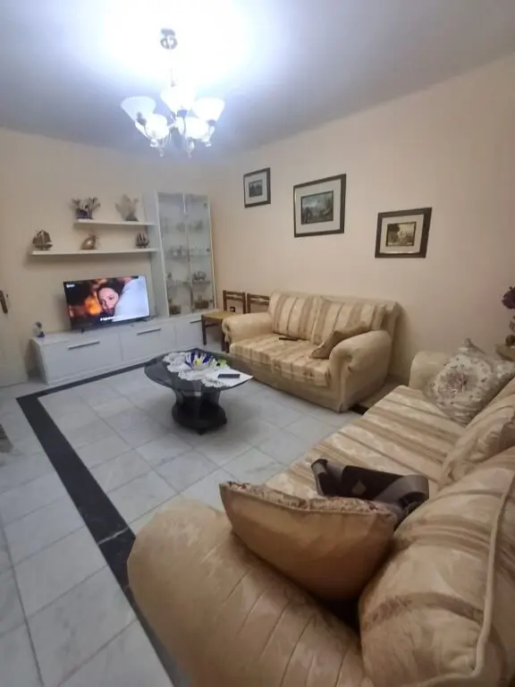 Appartamento 2+1 in vendita a Rruga Mbreti Pirro, Durazzo, 82 m²