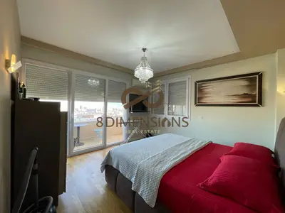 Apartament 3+1 në shitje në Kopshti Botanik Zoologjik, Tiranë, 180 m². Foto 6 nga 12