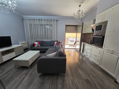Apartament 3+1 me qera në Rruga e Bogdanëve, Tiranë, 100 m². Foto 2 nga 12