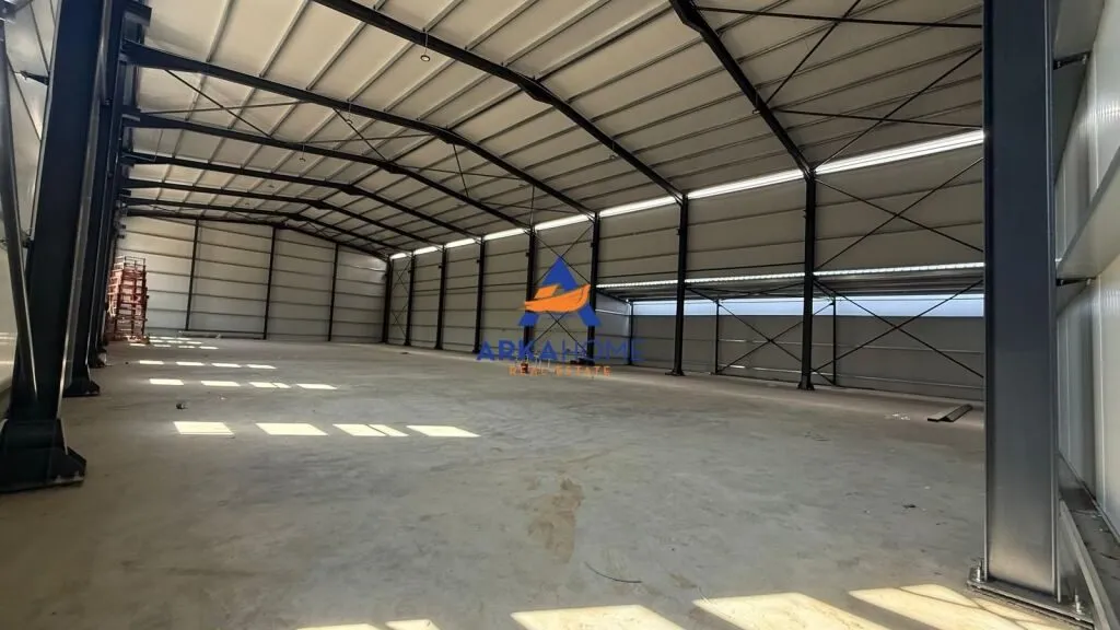 Warehouse for rent in Rruga Myslym Keta, Tirana, 150 m². Photo 1 of 3