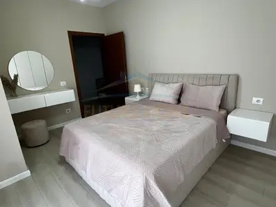 Apartament 2+1 me qera në Don Bosko, Tiranë, 103 m². Foto 3 nga 6