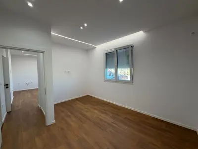 Apartament 2+1 në shitje në Shkolla e Kuqe, Tiranë, 64 m². Foto 5 nga 9