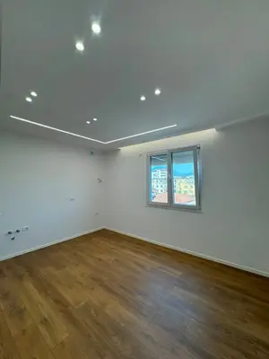 Apartament 2+1 në shitje në Selvia, Tiranë, 64 m². Foto 1 nga 7