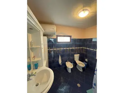Apartament 2+1 në shitje në Lagjia 10, Korçë, 168 m². Foto 8 nga 9