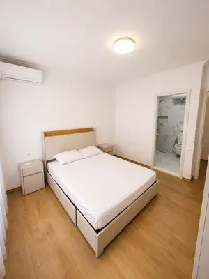 Apartament 2+1 me qera në 9 Kateshet Stacion Urbani, Tiranë, 100 m². Foto 3 nga 7