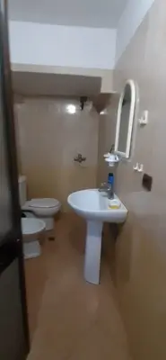 Appartamento 2+1 in affitto ad Urgjenca e Pediatrisë, Tirana, 80 m². Foto 8 di 12