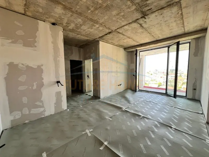 Appartamento 1+1 in vendita ad Ali Demi, Tirana, 76 m²