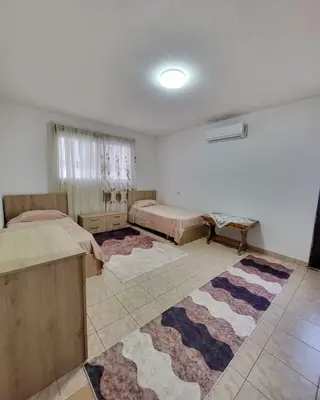 Apartament 2+1 me qera në Sheshi Willson, Tiranë, 93 m². Foto 4 nga 5