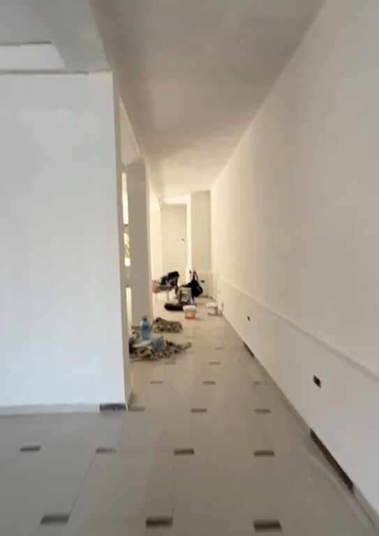 Locale commerciale in affitto a Kodra e Diellit, Tirana, 150 m². Foto 1 di 3