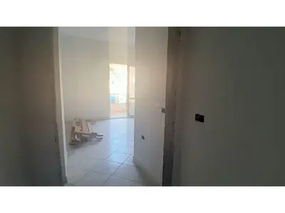 Apartament 2+1 në shitje në Kinoteatri, Vlorë, 110 m². Foto 9 nga 10