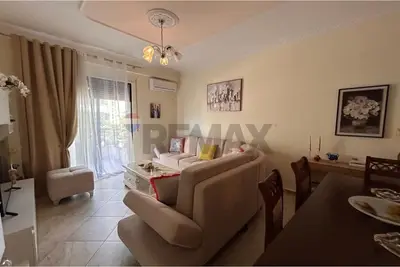 Apartament 2+1 me qera në Rruga Gjergj Kastrioti, Vlorë, 92 m². Foto 5 nga 12
