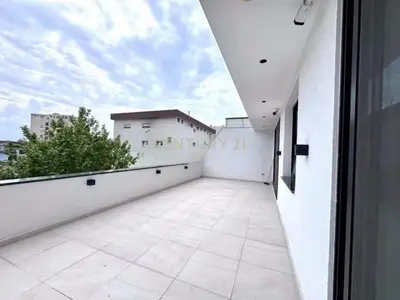 Apartament 3+1 në shitje në Ish-URT, Durrës, 165 m². Foto 12 nga 12