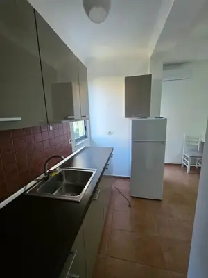 Apartament 1+1 me qera në Stadiumi Dinamo, Tiranë, 65 m². Foto 3 nga 6