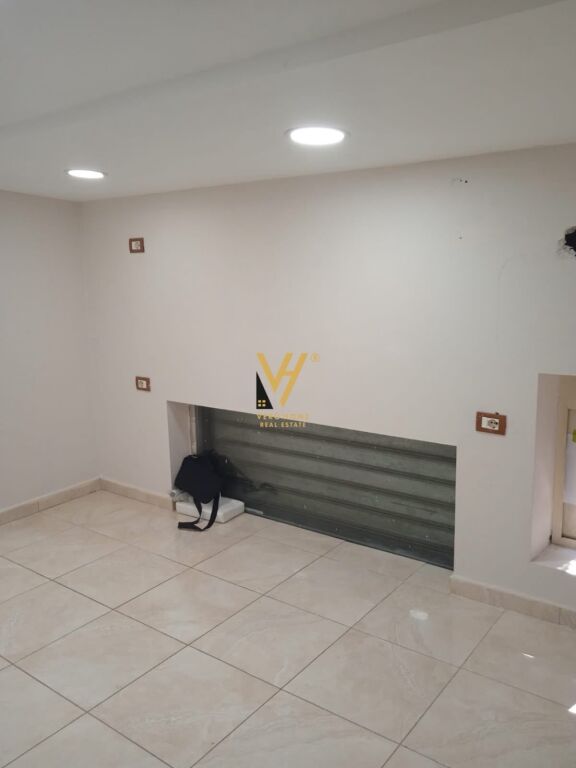 Commercial space for rent in Rruga e Durrësit, Tirana, 30 m². Photo 2 of 3