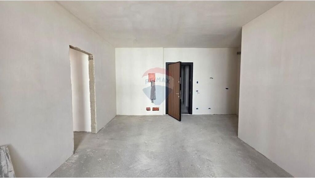 Apartment for sale in Univers City, Tirana, 109 m². Photo 2 of 3