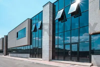 Warehouse for sale in Rruga Egnatia, Tirana, 700 m². Photo 3 of 3