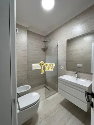 Apartament 2+1 me qera në Stacioni i Zjarrfikësve, Durrës, 100 m². Foto 8 nga 11
