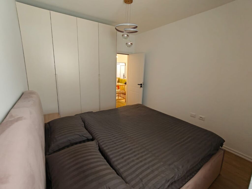 Apartment 2+1 for rent in Fresku, Tirana, 75 m². Photo 3 of 3
