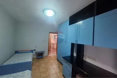 Apartament 2+1 me qera në Rruga Lef Sallata, Vlorë, 80 m². Foto 12 nga 12
