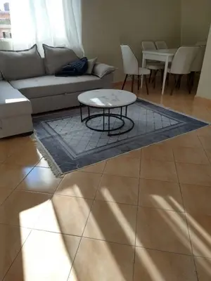 Apartament 1+1 me qera në Rruga Mujo Ulqinaku, Durrës, 90 m². Foto 1 nga 9