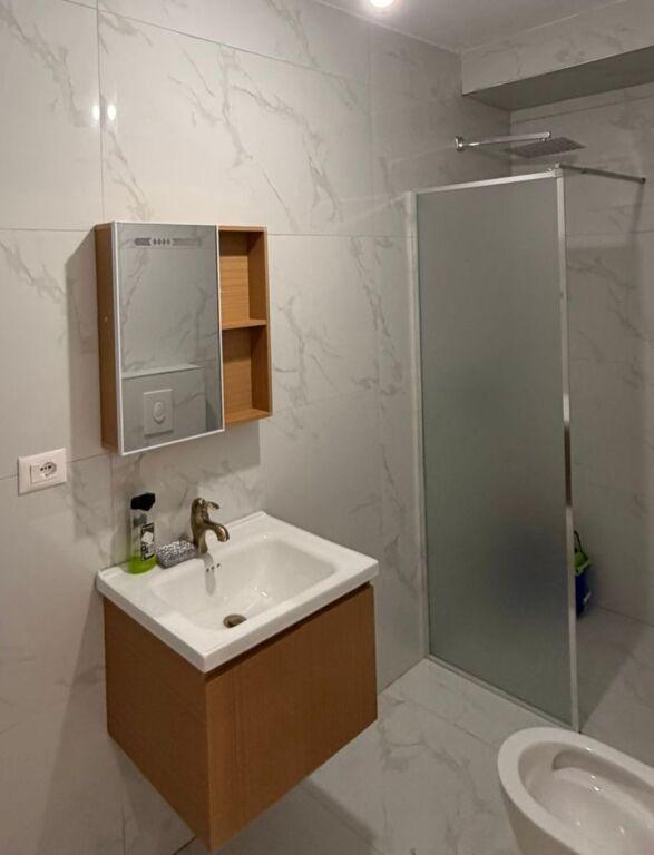 Apartament 1+1 me qera në Rruga Margarita Tutulani, Tiranë, 62 m². Foto 2 nga 8