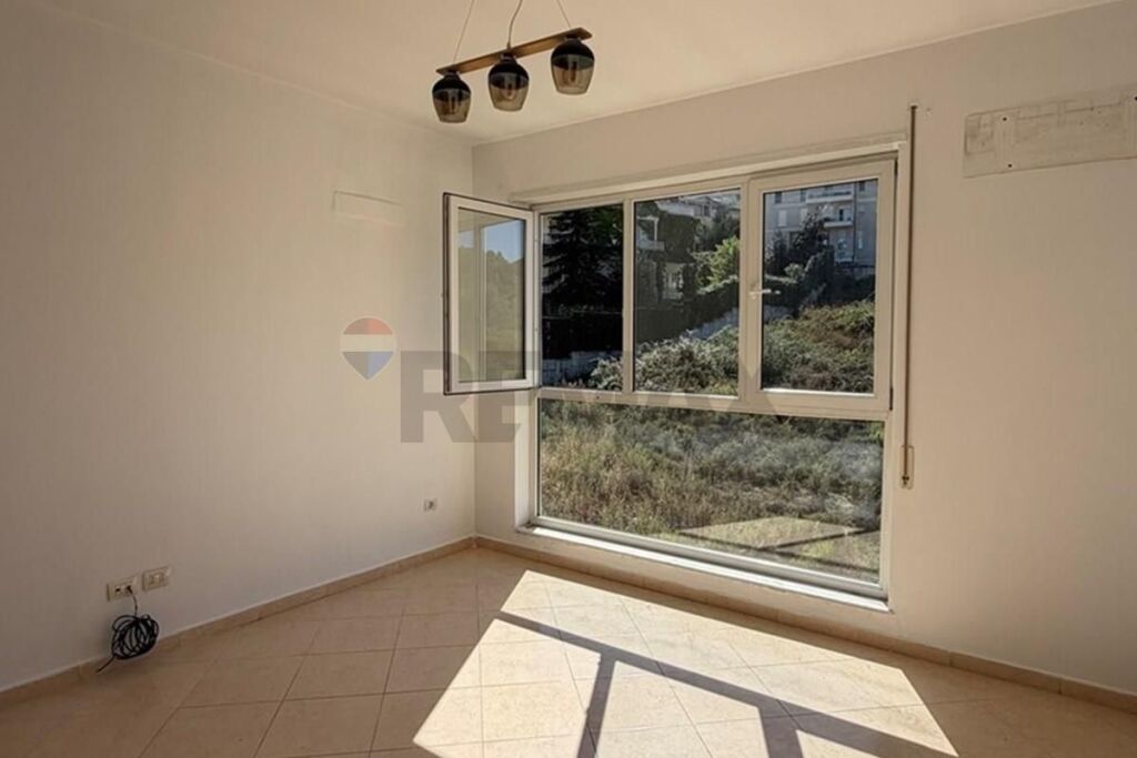 Appartamento in vendita a Parku Zoologjik i Tiranës, Tirana, 147 m². Foto 1 di 3