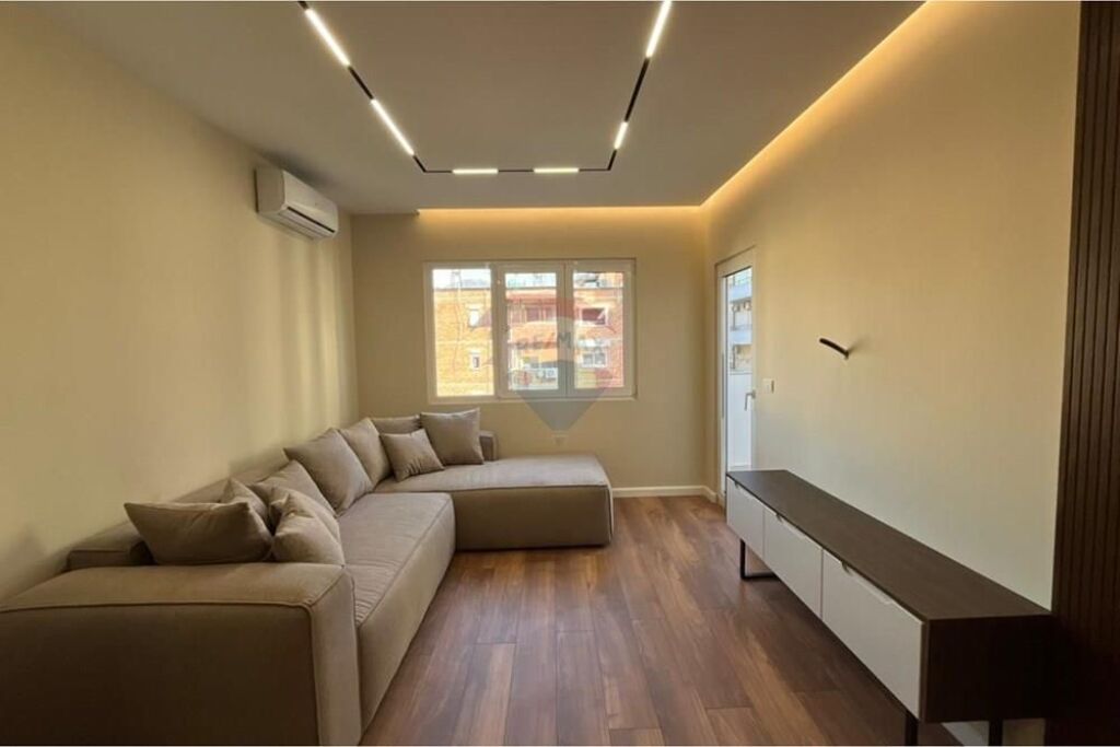 Apartment for sale in Rruga Mine Peza, Tirana, 53 m²