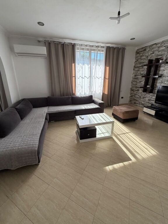 Apartment 2+1 for rent in Vasil Shanto, Tirana, 100 m². Photo 2 of 3