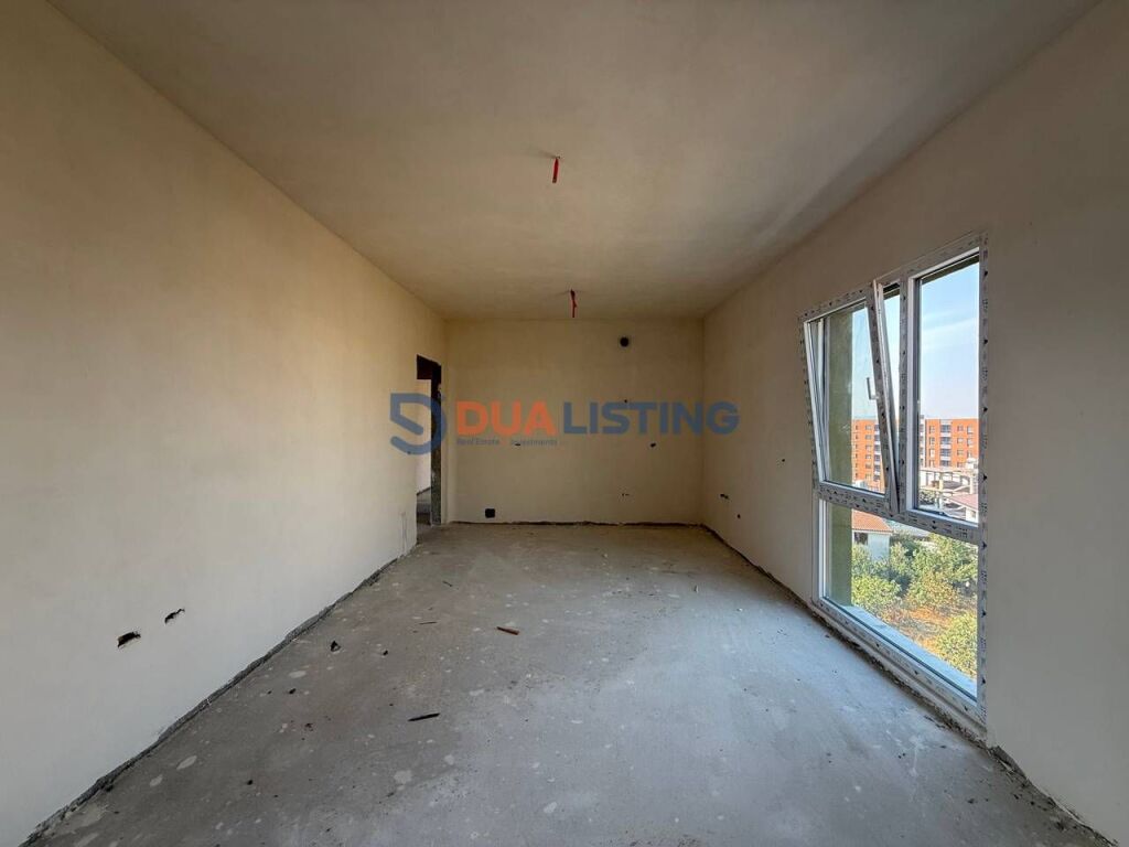 Appartamento 2+1 in vendita a Paskuqan, Kamza, 94 m². Foto 2 di 3