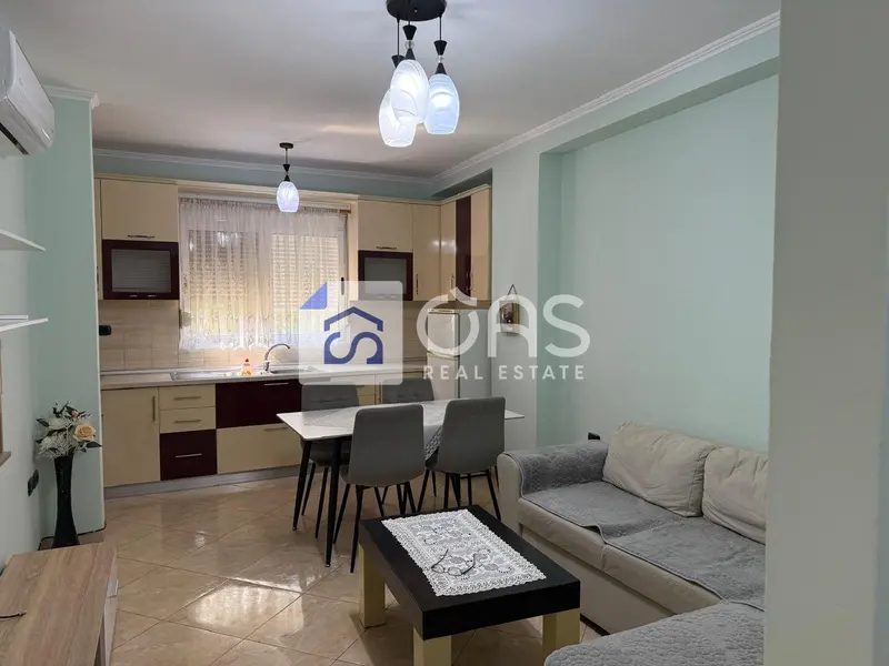 Appartamento 2+1 in affitto a Brryli, Tirana, 70 m²
