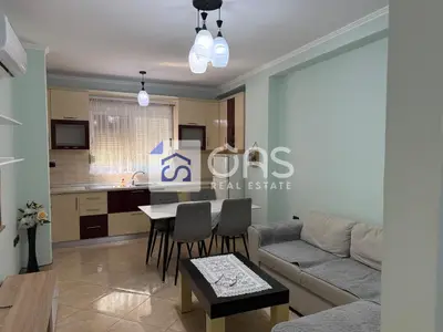 Apartament 2+1 me qera në Brryli, Tiranë, 70 m². Foto 1 nga 9