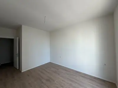 Apartament 2+1 në shitje në Univers City, Tiranë, 90 m². Foto 8 nga 11