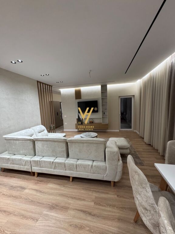 Apartament 2+1 në shitje në Bulevardi i Ri, Tiranë, 105 m². Foto 1 nga 3