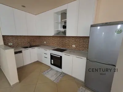 Apartament 3+1 me qera në Rruga Margarita Tutulani, Tiranë, 111 m². Foto 3 nga 9
