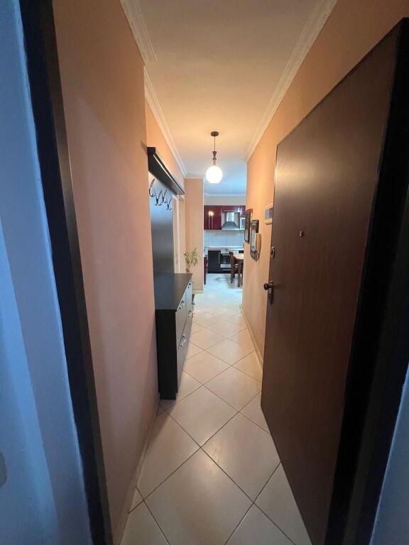 Apartament 2+1 në shitje në Komuna e Parisit, Tiranë, 90 m². Foto 9 nga 12