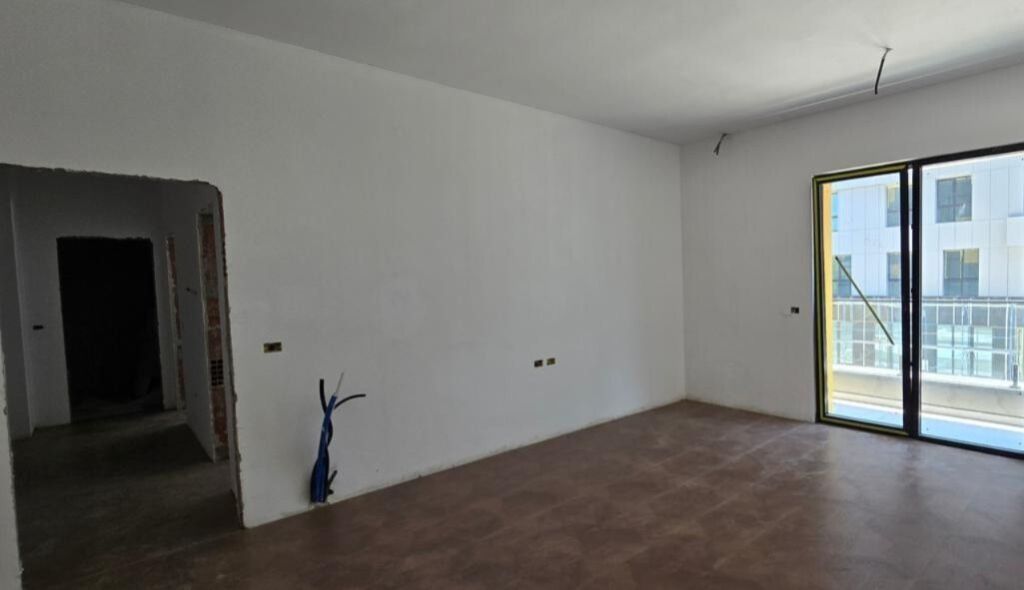 Commercial space for rent in Square 21, Tirana, 104 m². Photo 2 of 3