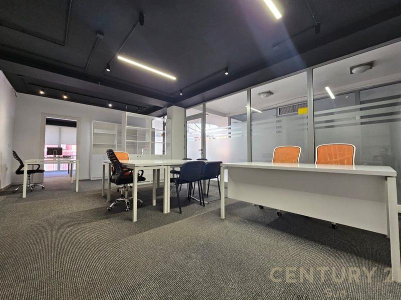 Office for rent in Sheshi Avni Rustemi, Tirana, 75 m²