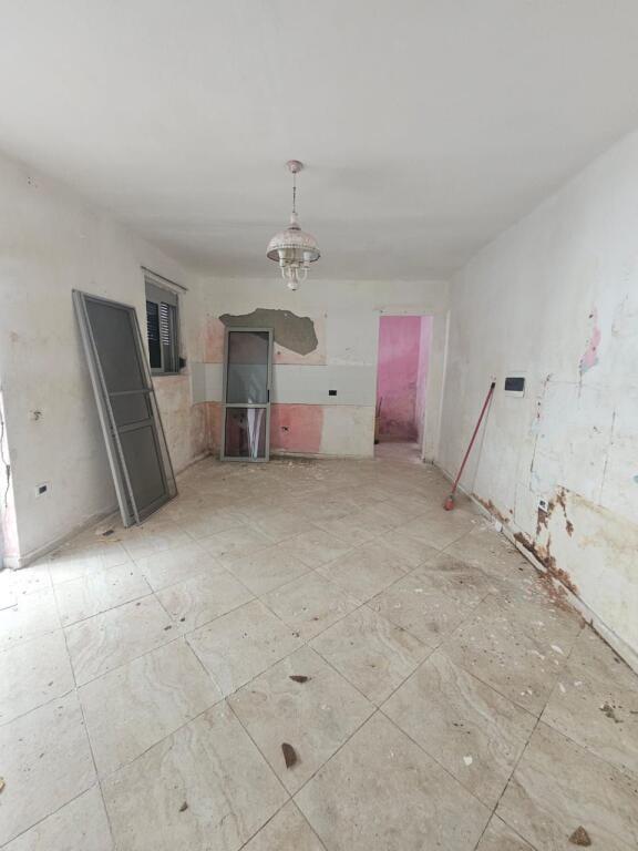 Monolocale in vendita a Rruga Mujo Ulqinaku, Durazzo, 37 m²