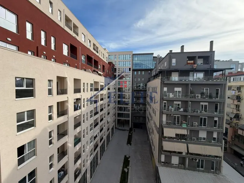 Appartamento 2+1 in vendita ad Aura Complex, Tirana, 106 m²