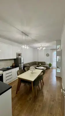 Appartamento 2+1 in affitto a Rruga E Dafinave, Tirana, 85 m². Foto 2 di 8
