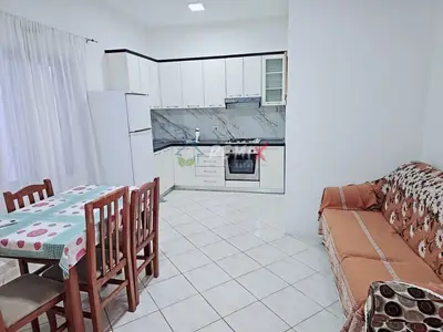 Apartament 1+1 me qera në Rruga Sulejman Pitarka, Durrës, 70 m². Foto 4 nga 12