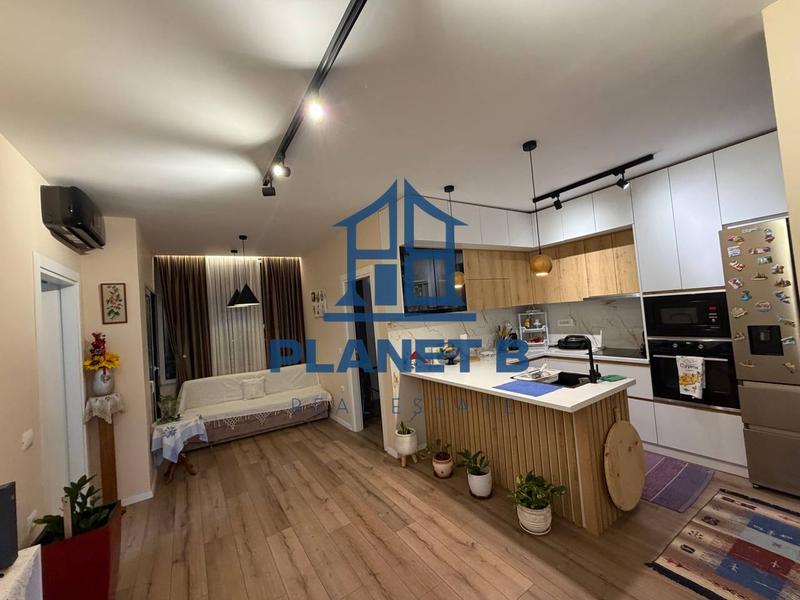 Apartament 2+1 në shitje në TEK CONADI, Vlorë, 67 m²