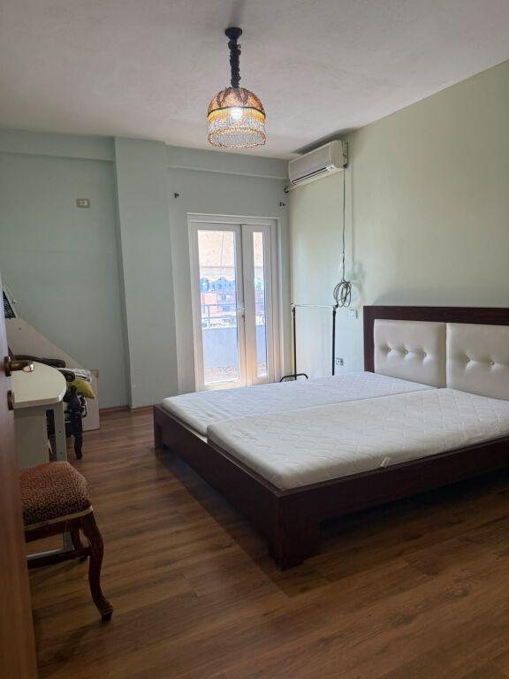 Appartamento 2+1 in affitto a Pizza.Oxhaku, Tirana, 70 m²