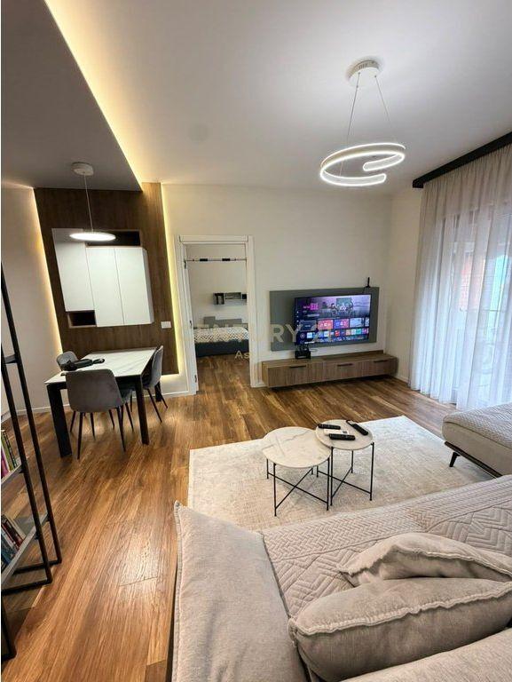 Apartament në shitje në Myslym Shyri, Tiranë, 85 m²