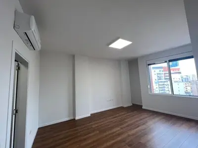 Zyrë me qera në Toptani, Tiranë, 134 m². Foto 5 nga 7