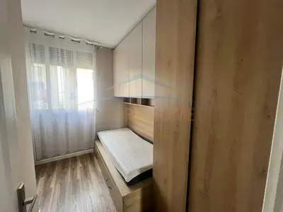 Apartament 2+1 me qera në Qendër, Durrës, 72 m². Foto 3 nga 6
