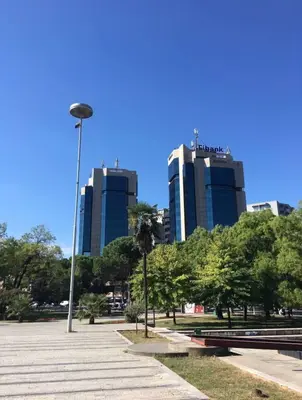 Zyrë me qera në Bulevardi Deshmoret e Kombit, Tiranë, 110 m². Foto 3 nga 3