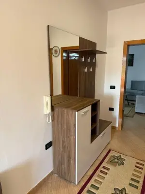 Vilë 3+1 me qera në Rruga Besa, Tiranë, 120 m². Foto 9 nga 10