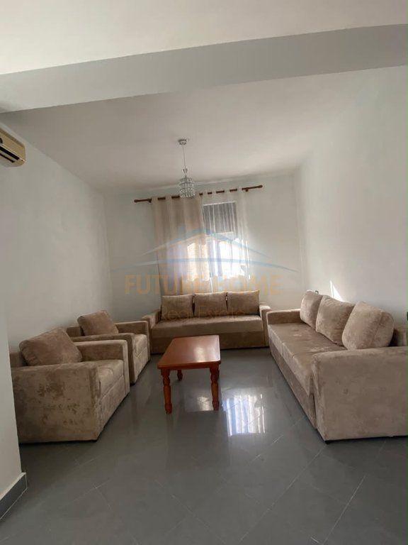 Apartament 2+1 me qera në Rruga Kumini, Durrës, 112 m²
